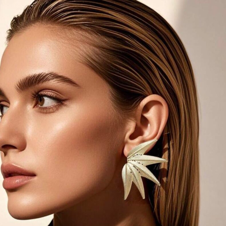 Brinco Folha De Ouro