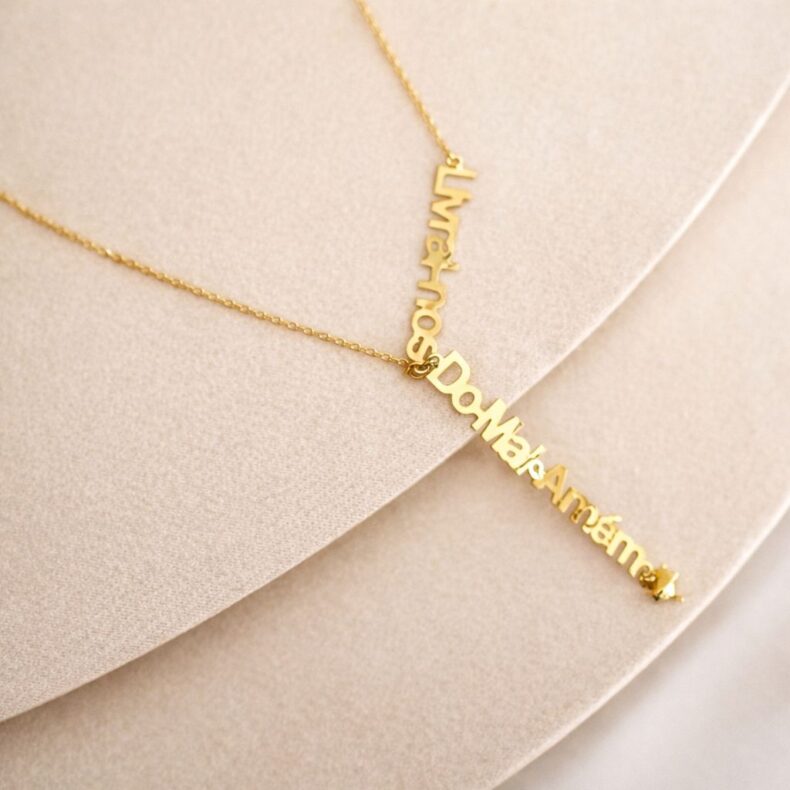 Colar Livrai Nós Do Mal Amém